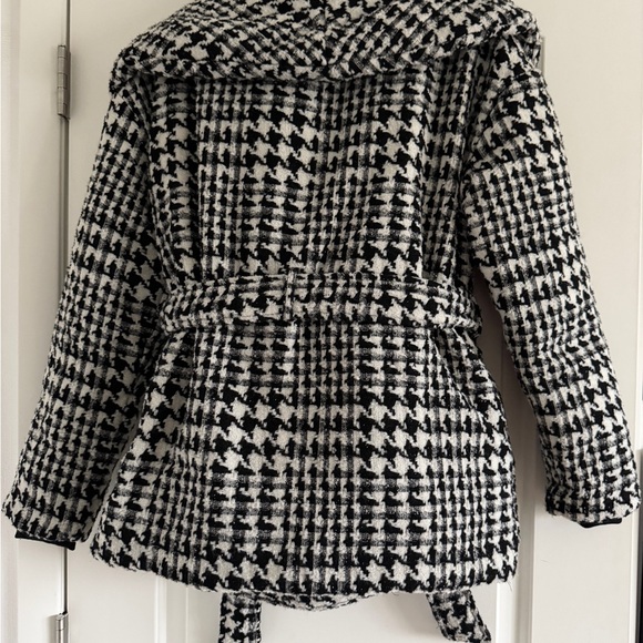BLANK NYC Women Puffer BlackWhite Metallic Houndstooth Wrap Outerwear Coat-SMALL - Picture 9 of 14